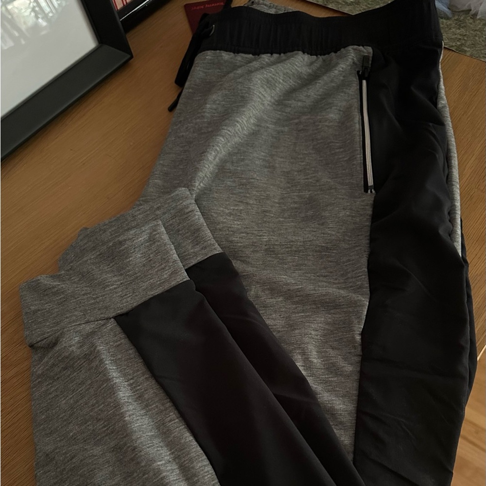 Tommy John Women’s Go Anywhere Quick Dry Jogger - NWT